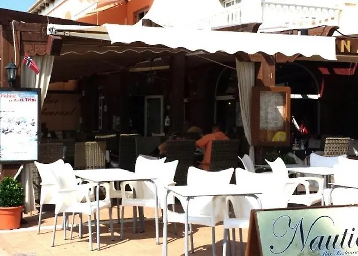 Marina Port Sea View Apartamento *