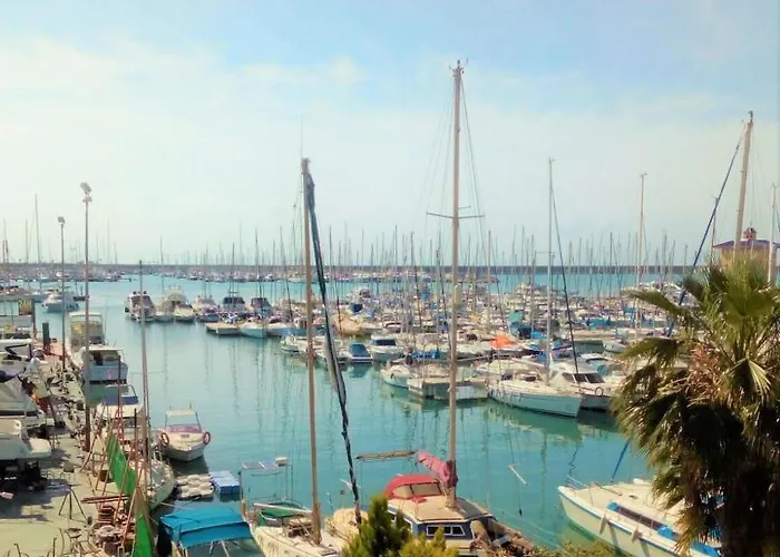 Marina Port Sea View Apartamento