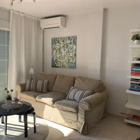 Marina Port Sea View شقة